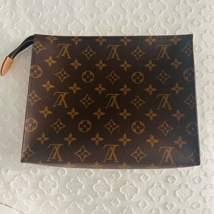 Authentic Louis Vuitton Toiletry Pouch 26